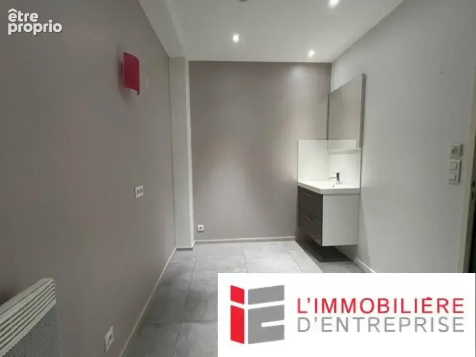 Local commercial a vendre - photo 2