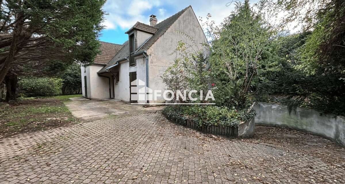 Maison à SAINT-LEU-LA-FORET