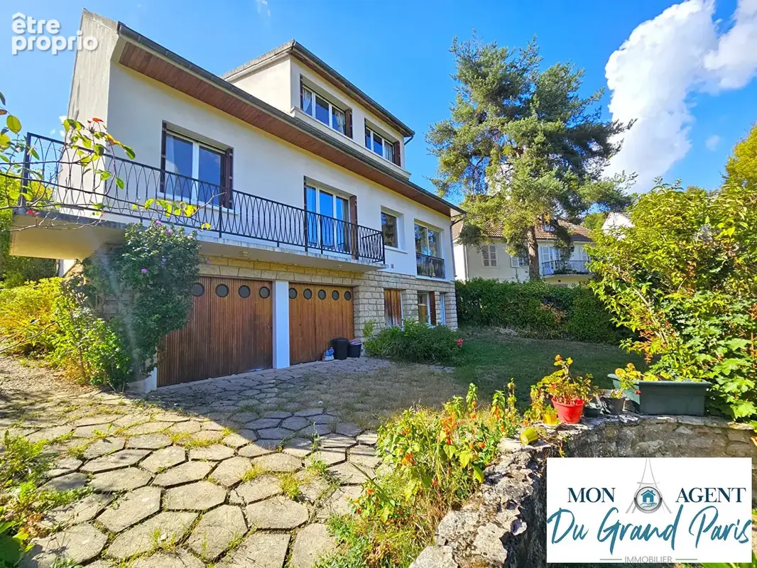Maison individuelle Jouy En Josas 9 pieces 222 m2 + 75m2 de sous sol - terrain 516m² proche Velizy grand paris sud Saclay - photo 2