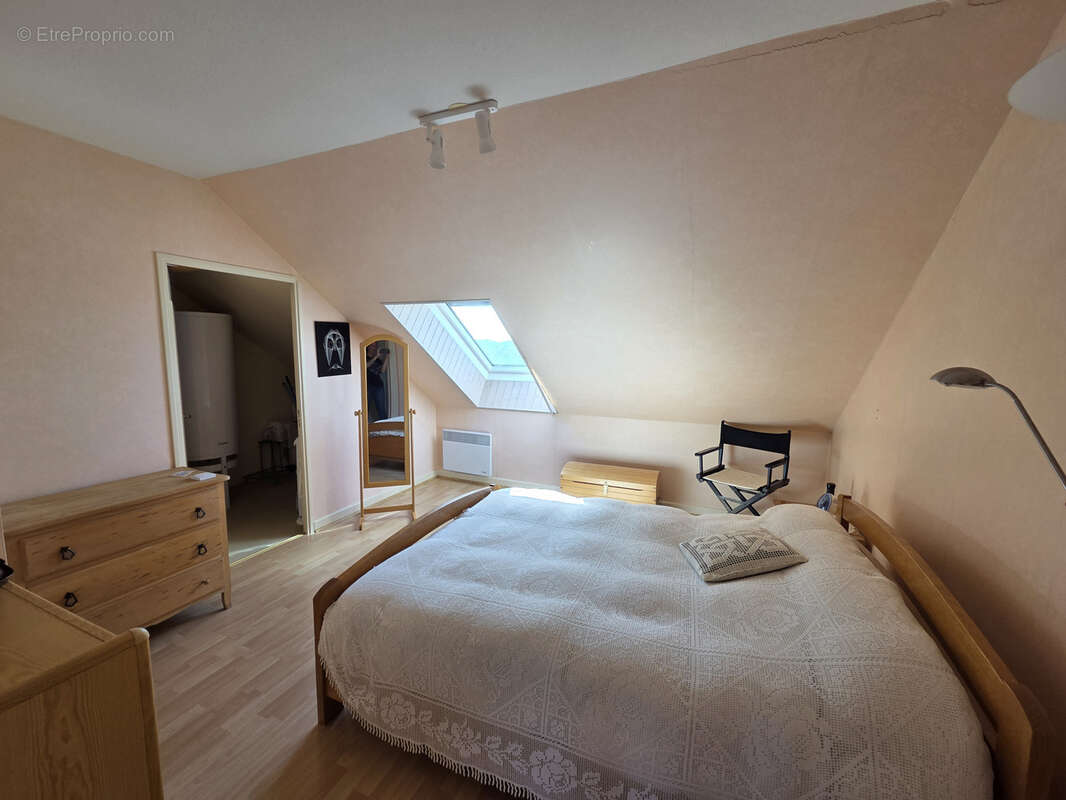 Appartement T3 64 m2 balcon cave et parking - photo 3