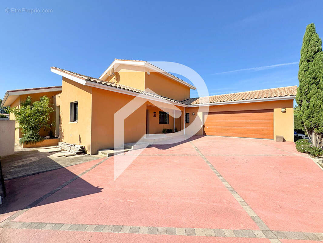 Maison à CORNEILLA-LA-RIVIERE