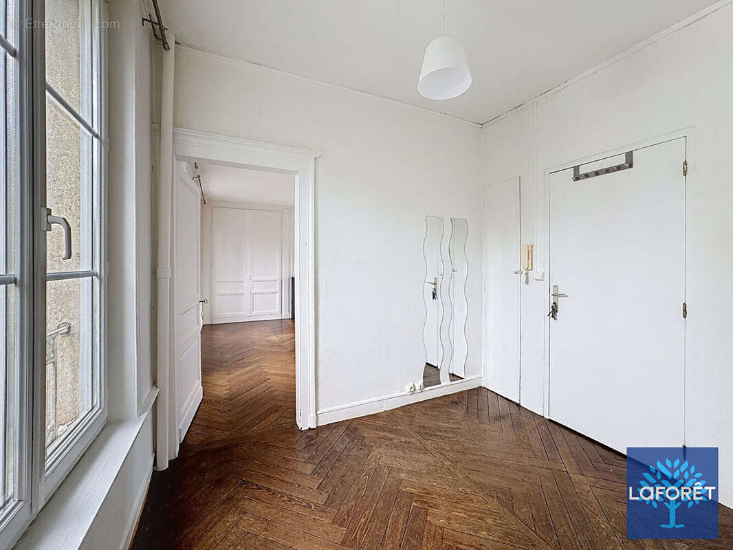 Appartement à MENNEVAL