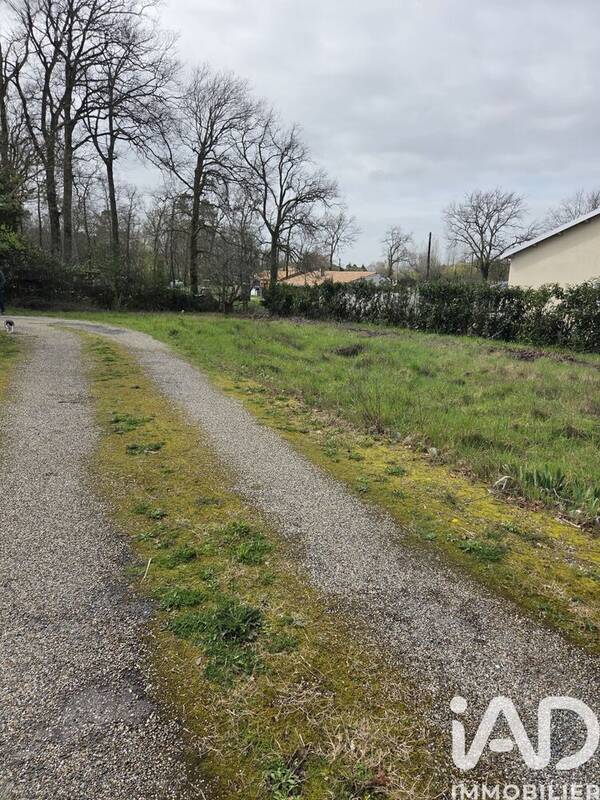 Photo 1 - Terrain à MONTENDRE