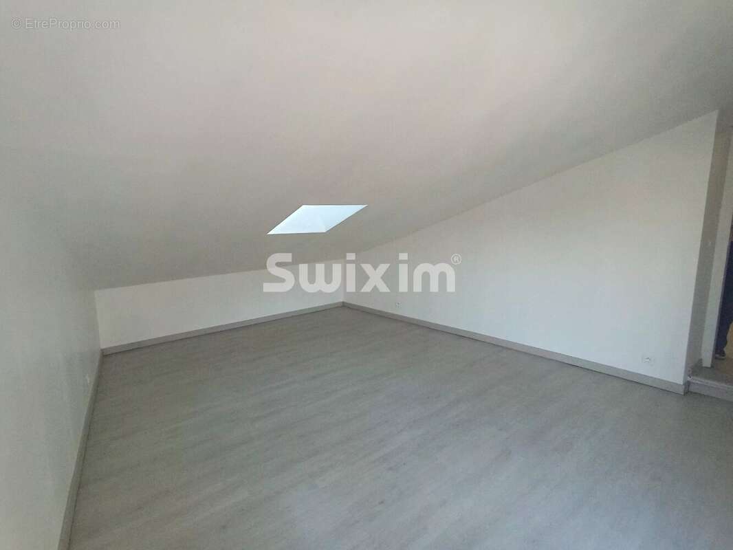 Appartement à AISY-SUR-ARMANCON