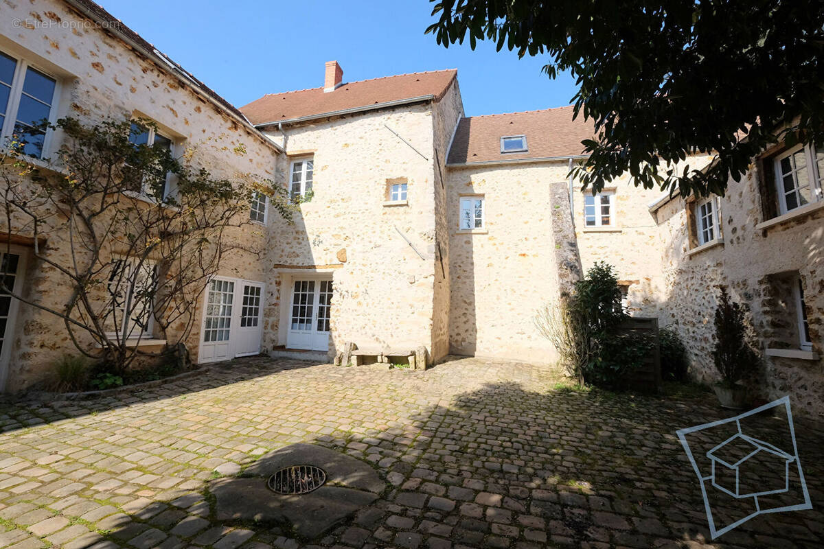 Maison à CHEVREUSE