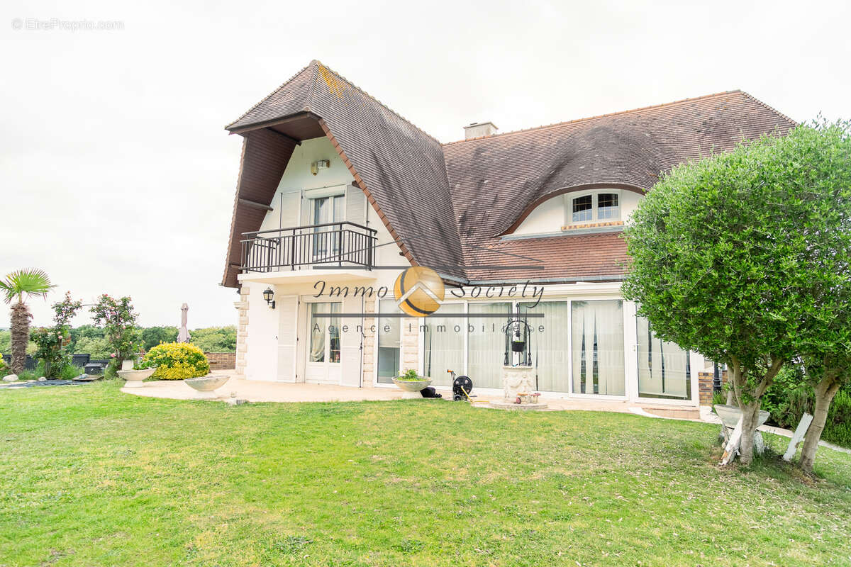 Maison à SOTTEVILLE-SOUS-LE-VAL
