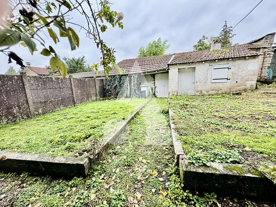 Maison à FREBECOURT