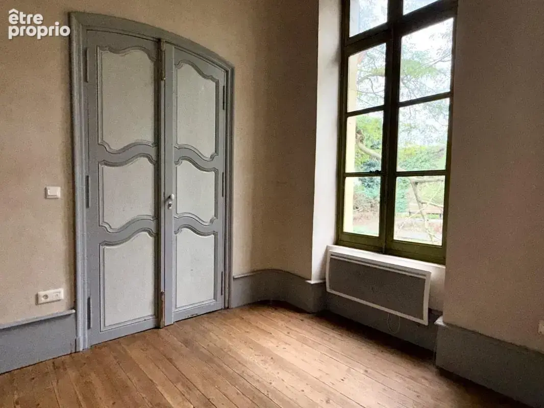 Appartement de charme T2 de 54 m² au sein d’un immeuble historique - photo 8