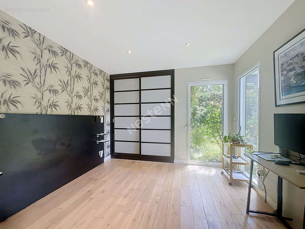 Nantes Eraudière - Maison 125m², 4 chambres, garage et jardin - photo 9
