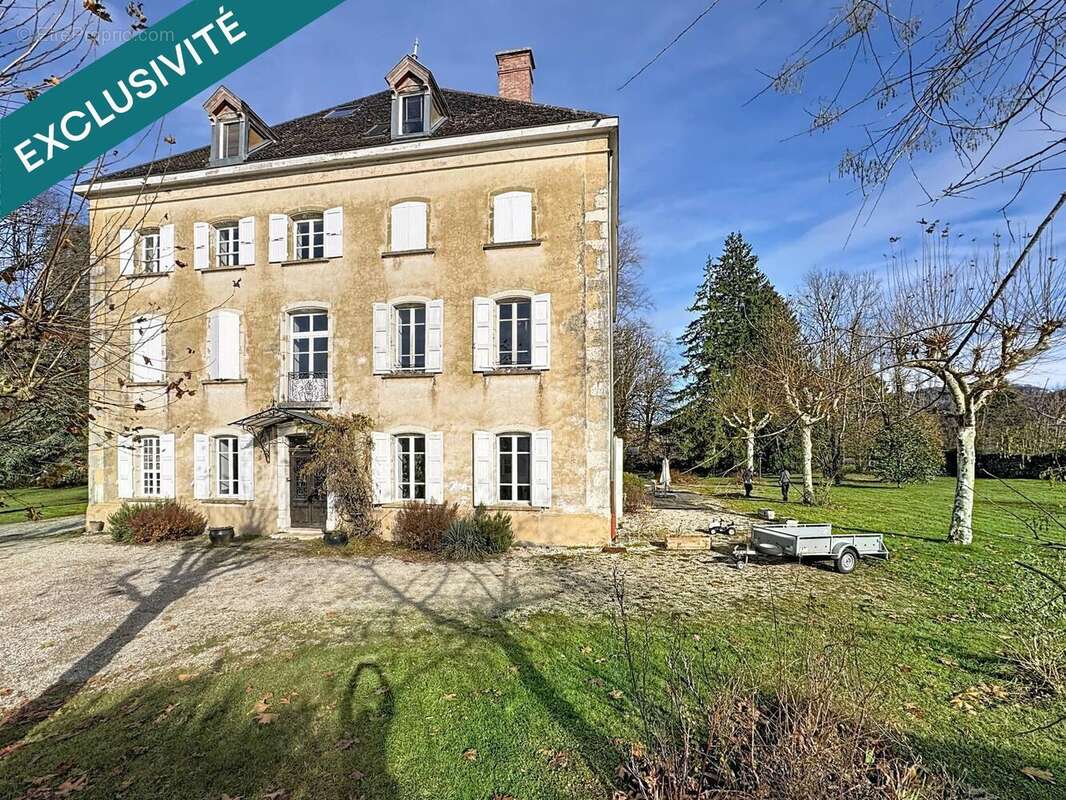 Photo 2 - Appartement à SAINT-ETIENNE-DE-CROSSEY