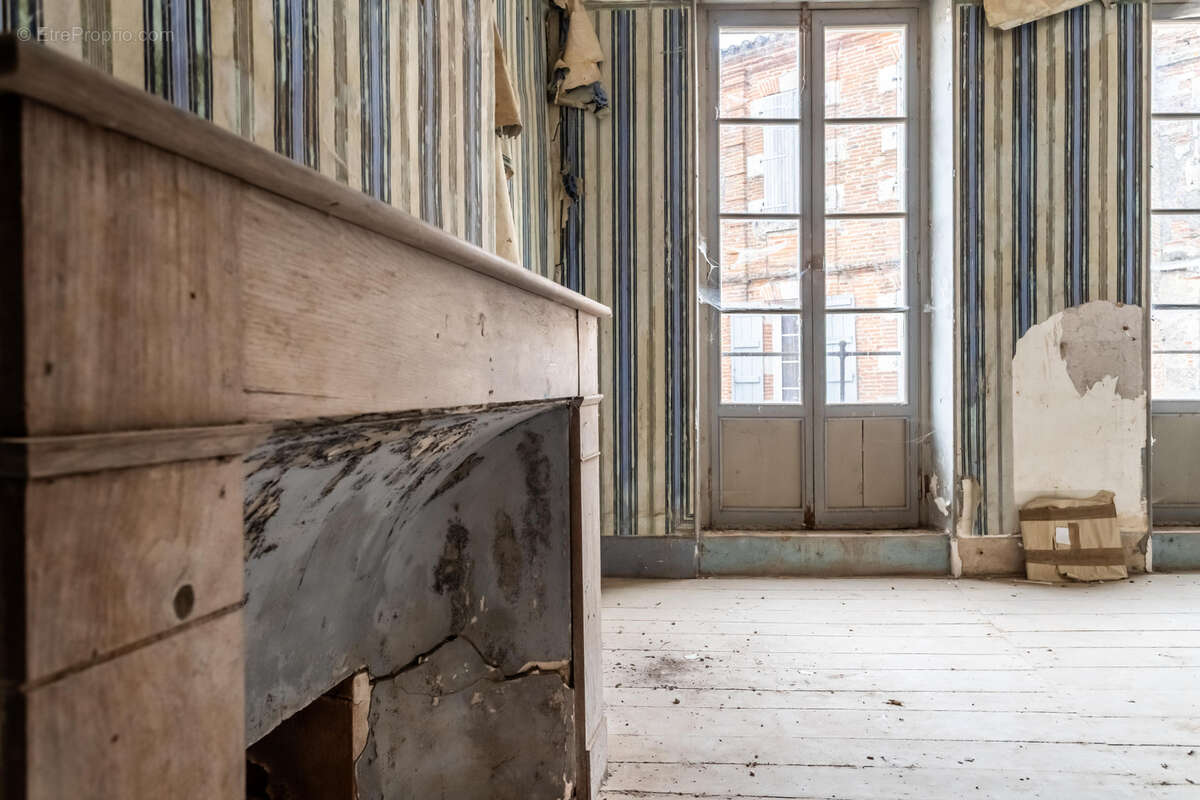 Maison de village à rénover avec jardin et garage - photo 18