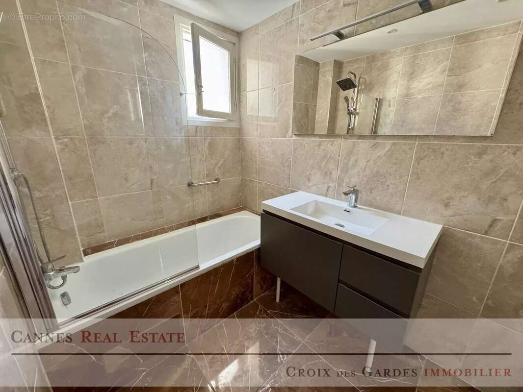 Cannes, spacieux 2 pièces, proche mer, aucun travaux - photo 10
