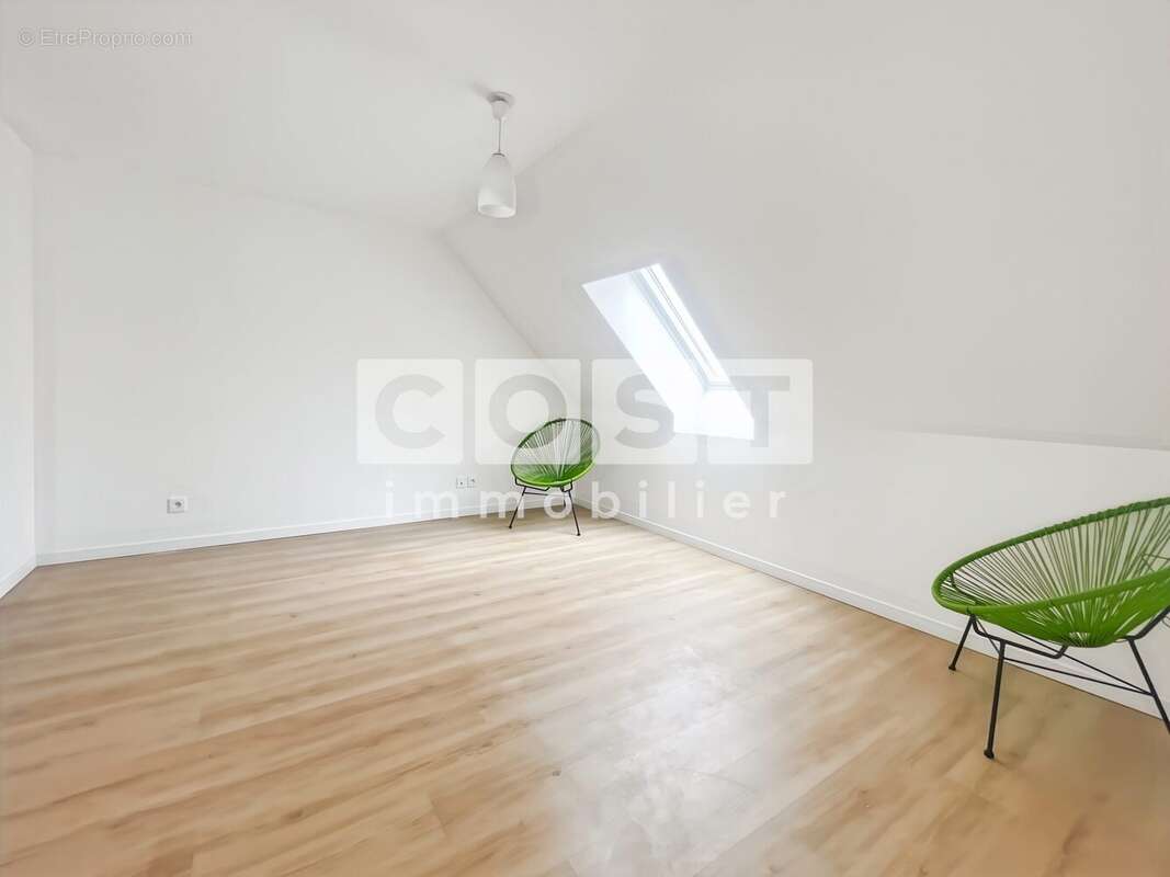 Appartement à COLOMBES