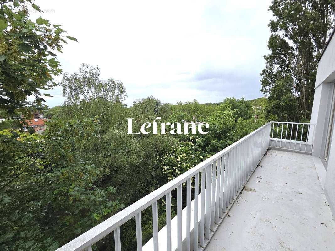 Appartement à GARCHES