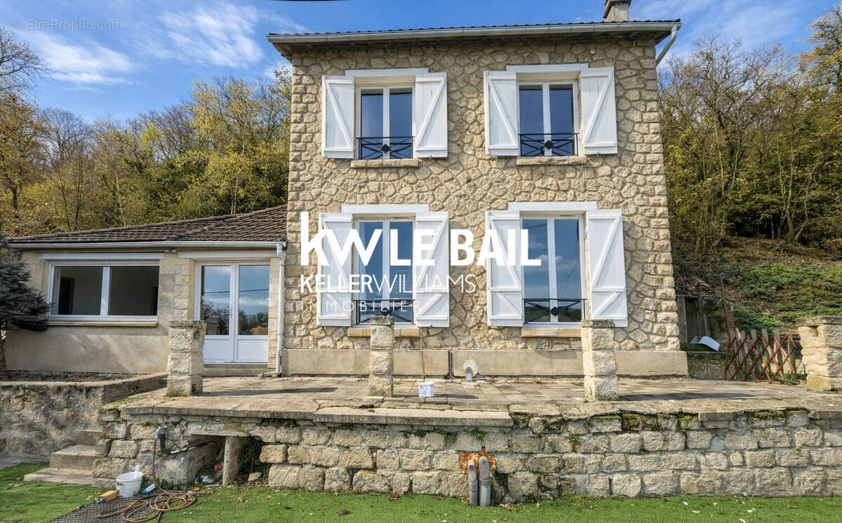 Maison à AUVERS-SUR-OISE