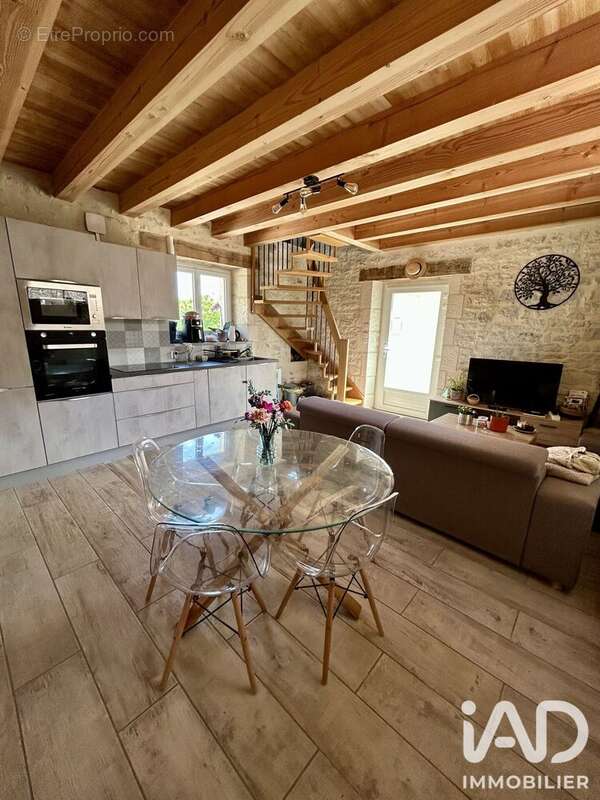 Maison 175 m² à Puylaroque  - photo 9