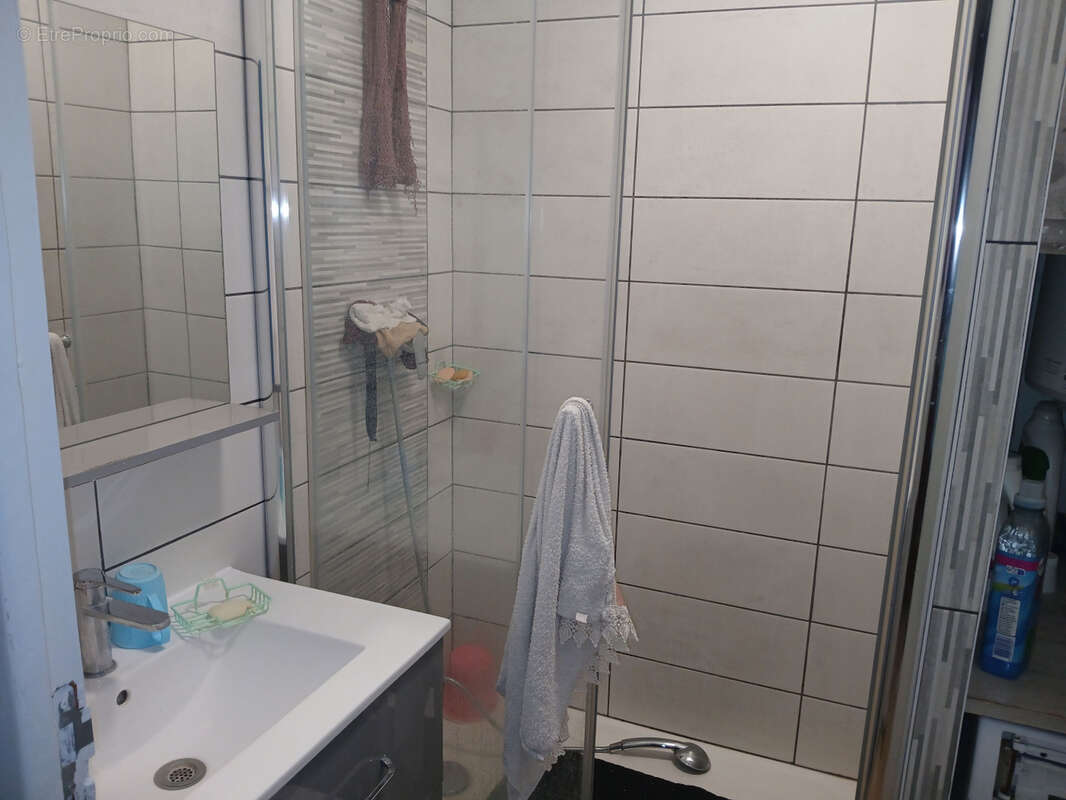 Appartement à MARSEILLE-3E