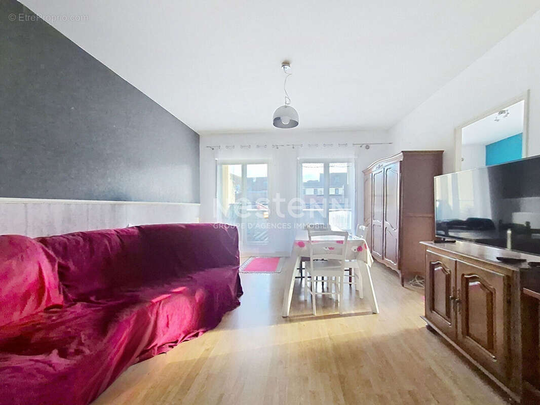 Appartement à LAMORLAYE