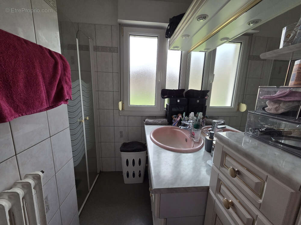 Maison à SAINT-JUNIEN