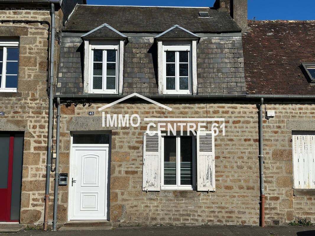 Maison à LA FERTE-MACE