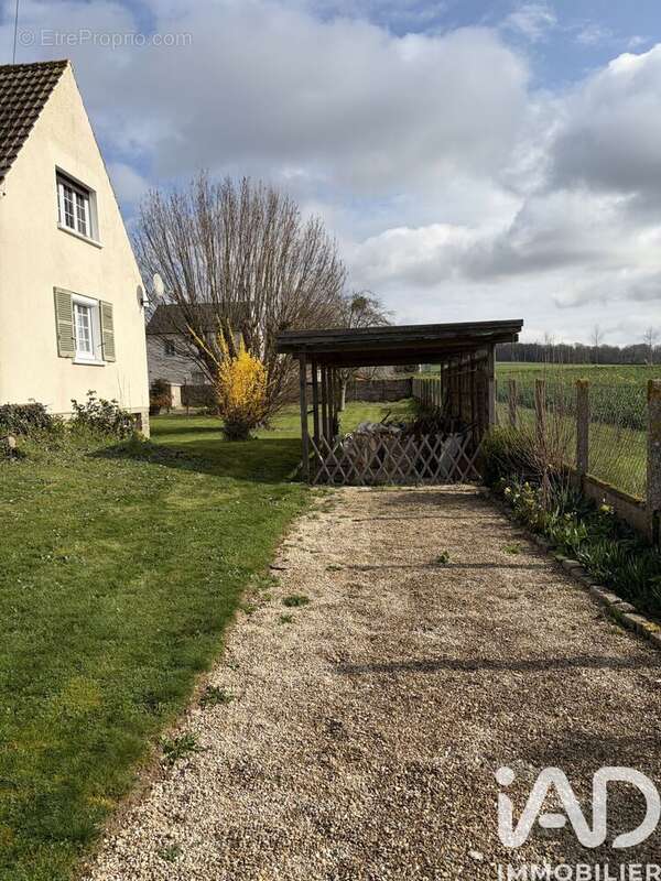 Photo 3 - Maison à VARREDDES