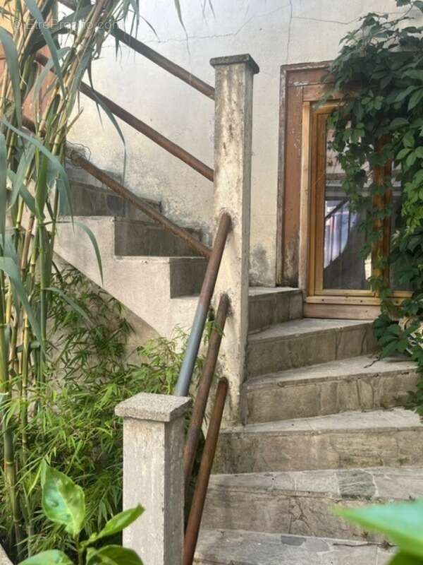 A vendre Maison de ville au coeur de BAGNERES DE BIGORRE avec un jardin  () - photo 13