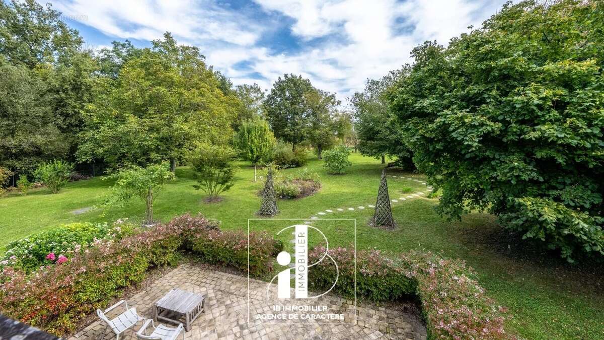 Maison à FONTAINEBLEAU