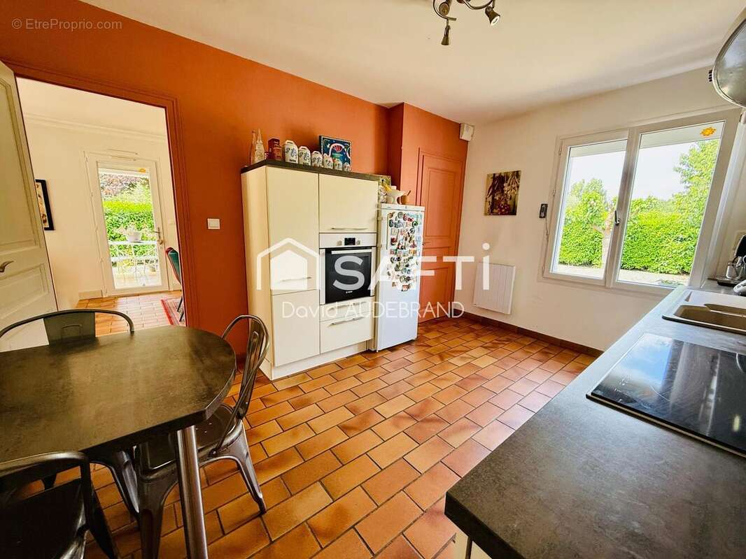 Photo 8 - Maison à VOUILLE
