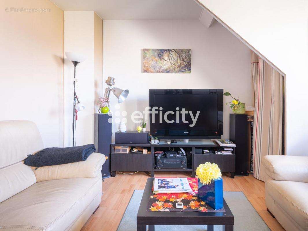 Maison à BRY-SUR-MARNE