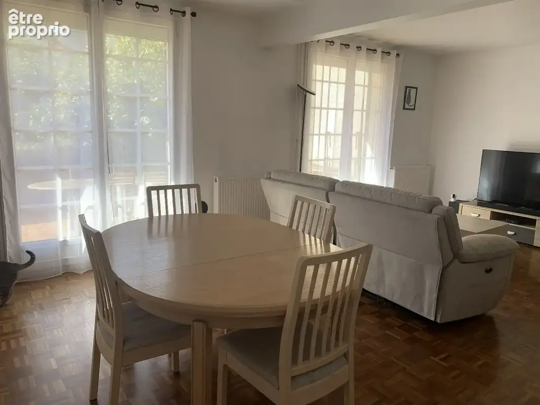 Au calme !!! a pieds de la gare des commerces des ecoles et des loisirs !!! a seulement 35kms de paris !!!! - photo 6