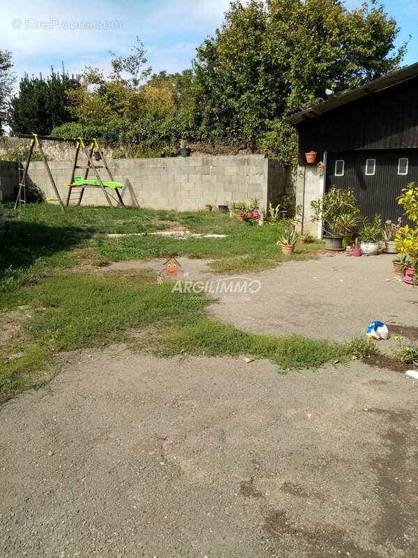 Maison à SAINT-CALAIS