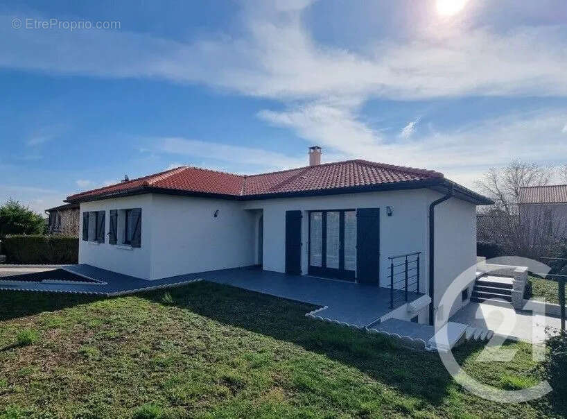 Maison à COMMUNAY