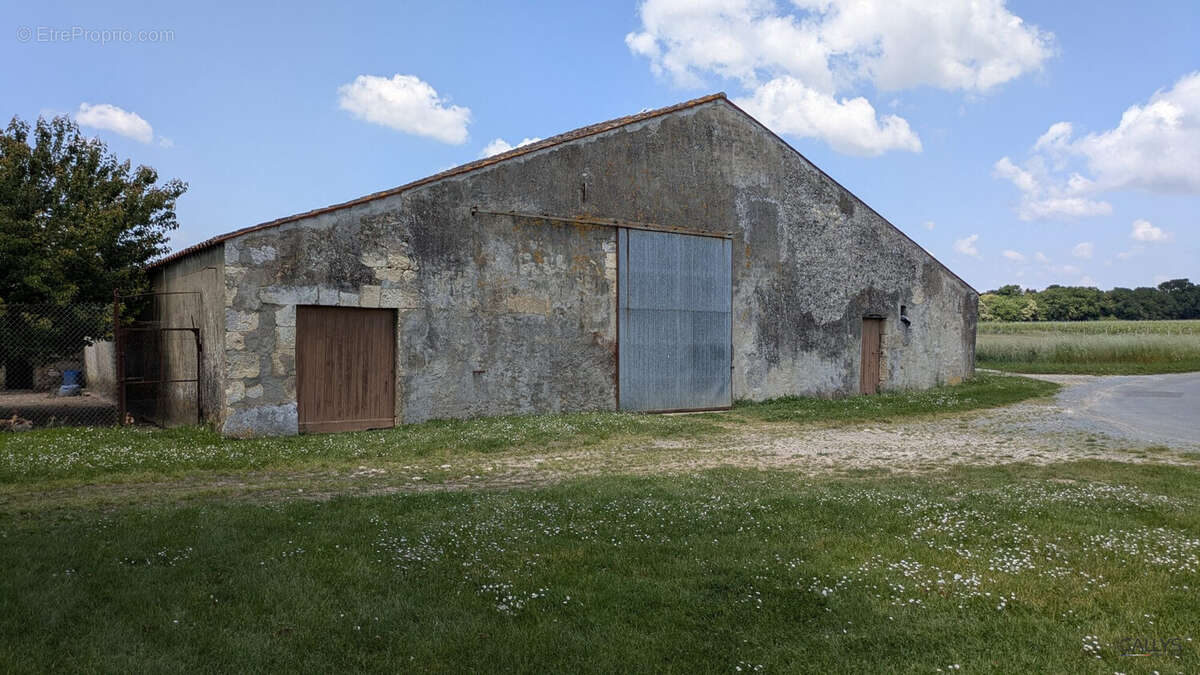 Maison à SABLONCEAUX
