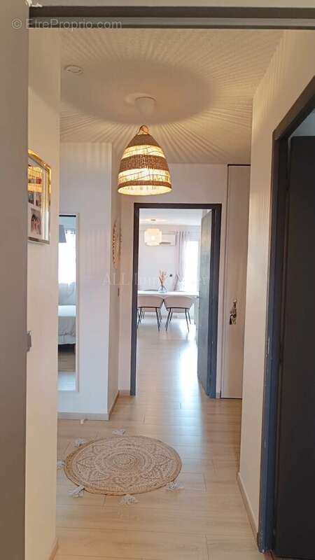 Appartement à LA MOLE