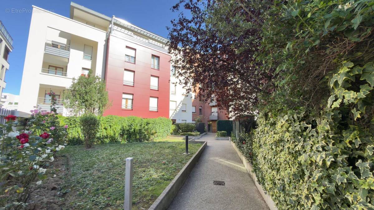 Appartement à NEUILLY-SUR-MARNE