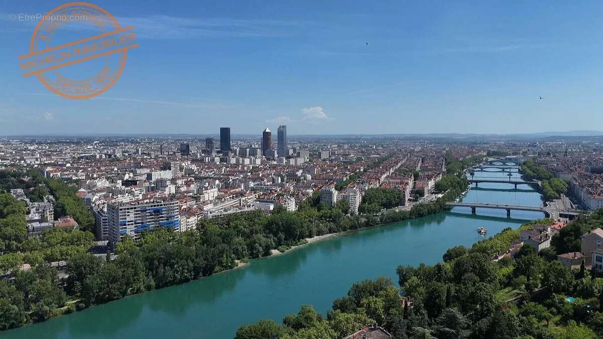 Appartement à LYON-4E