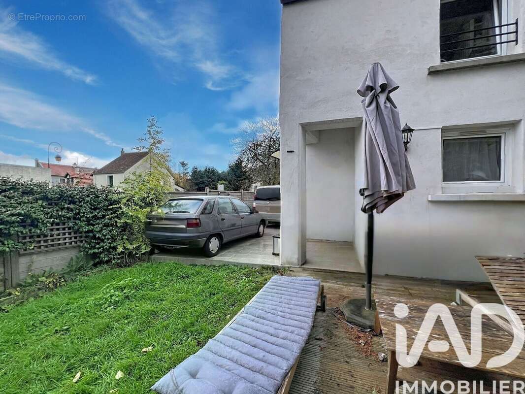 Photo 2 - Maison à BUSSY-SAINT-GEORGES