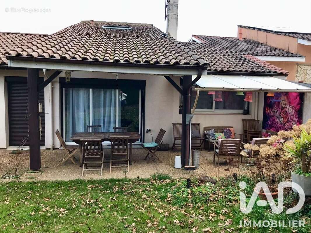 Maison 139 m² à Orthez  - photo 3