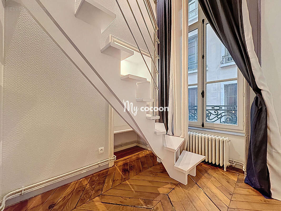 Appartement à LYON-1E