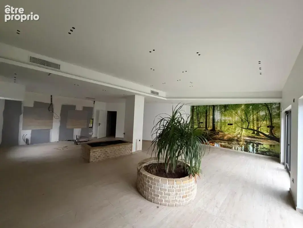 Local commercial - photo 2