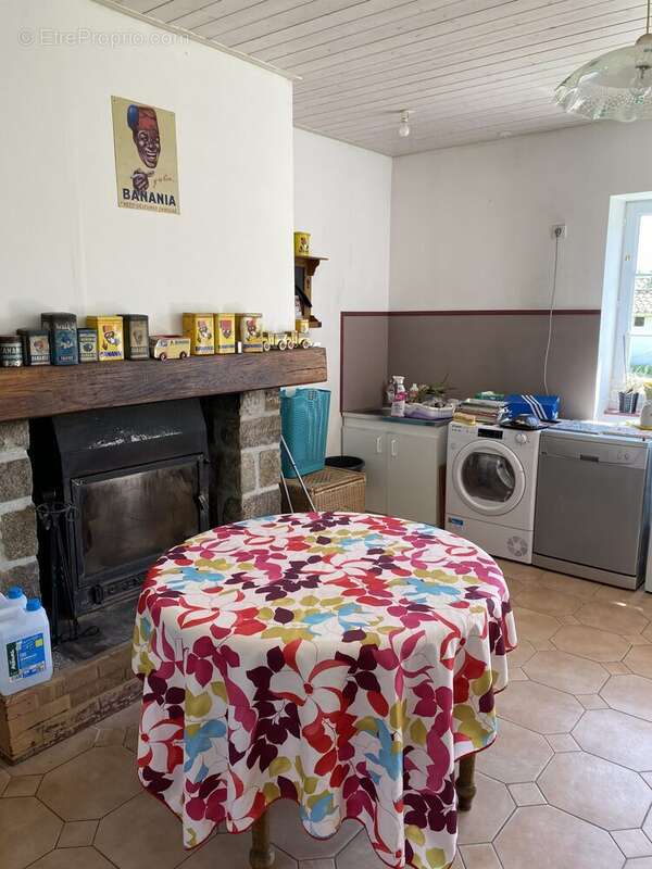 Maison à CHATEAUNEUF