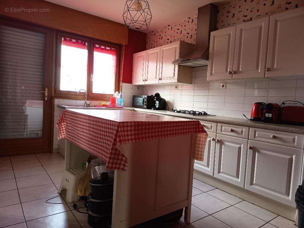 Beau plain pied sur la commune de Tortequesne 5 pièces 101 m2 - photo 4