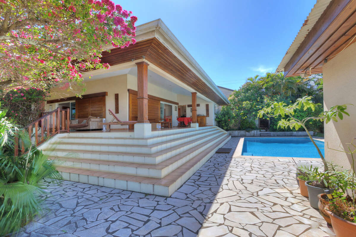 Maison à SAINT-PIERRE