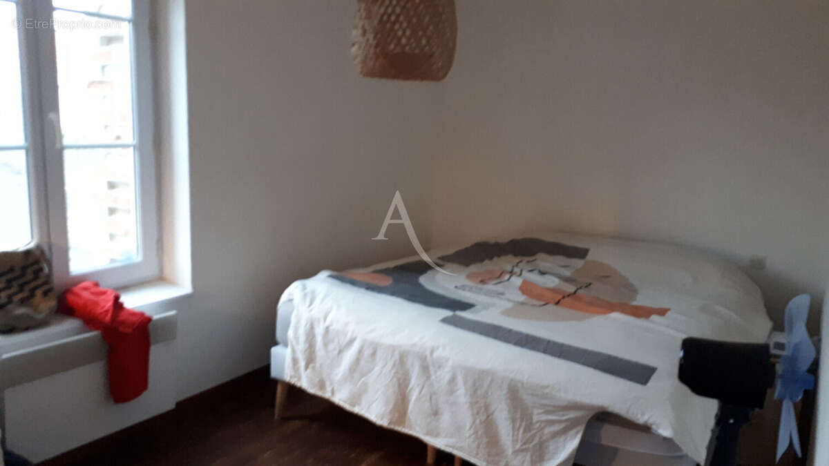 Maison à L&#039;EPINE