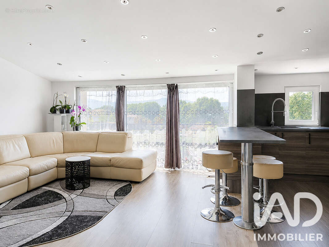 Maison 91 m² à Carnoules  - photo 3