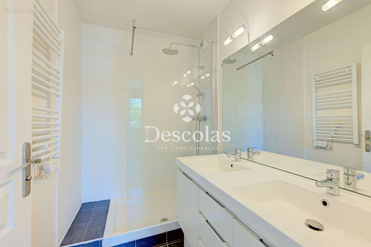 SAINT-GERMAIN-EN-LAYE - Appartement avec terrasse 4 pièces - photo 18