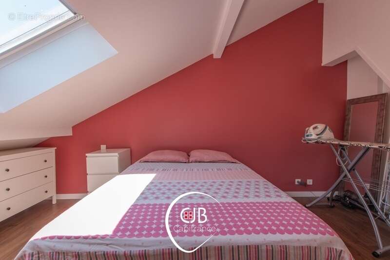 Appartement rénové à Montmélian avec terrasse et vue Mont-Blanc - photo 23