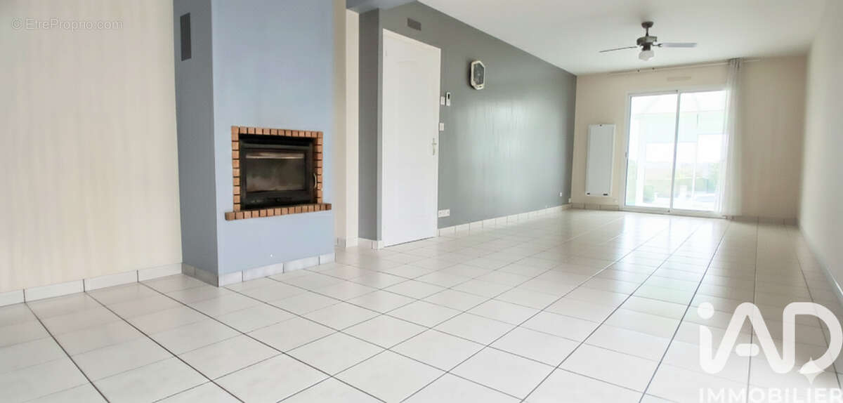 Photo 2 - Maison à SAINT-JEAN-LA-POTERIE