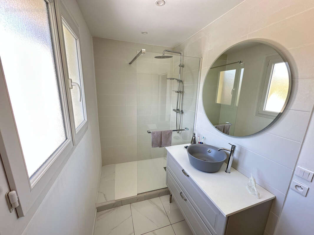 Maison à COURCOURONNES