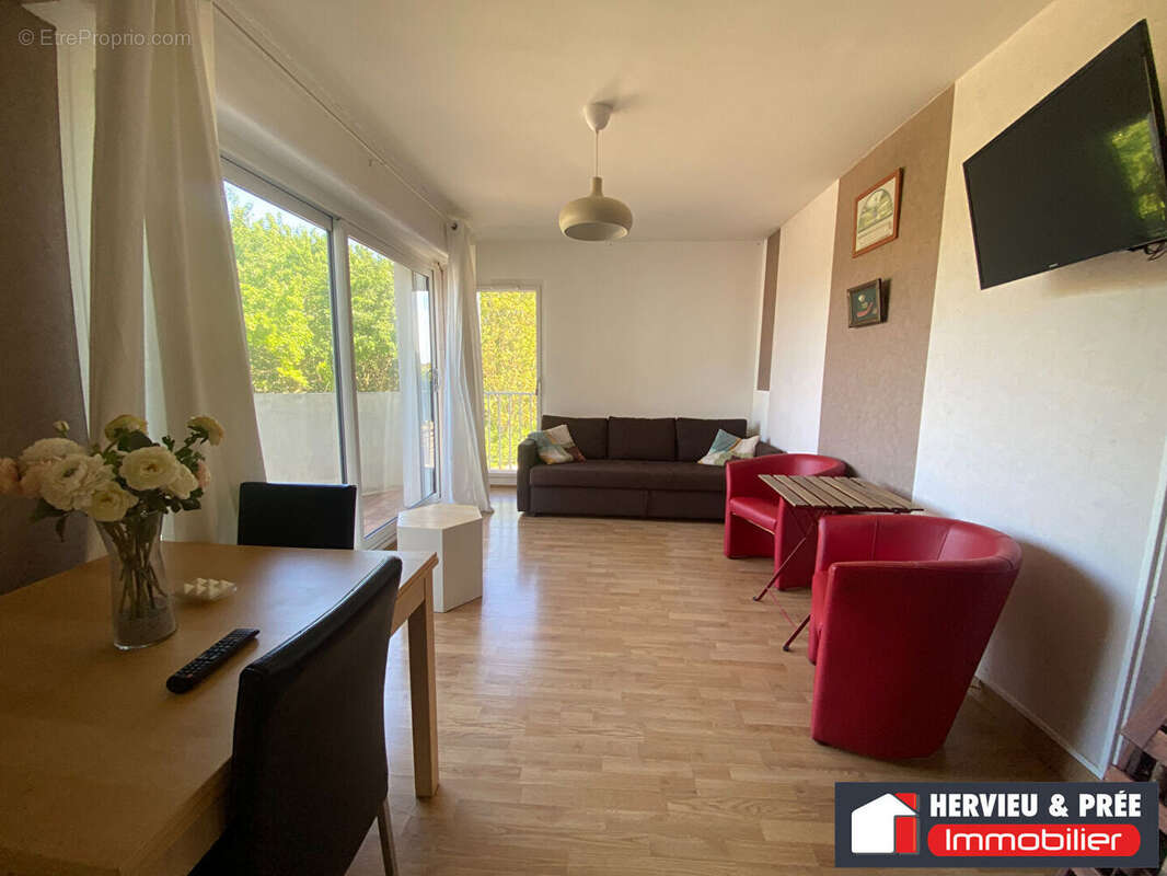 Appartement à LUC-SUR-MER